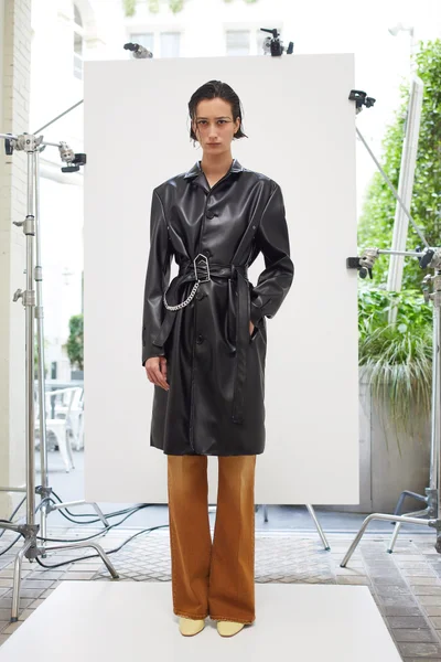 Look 3